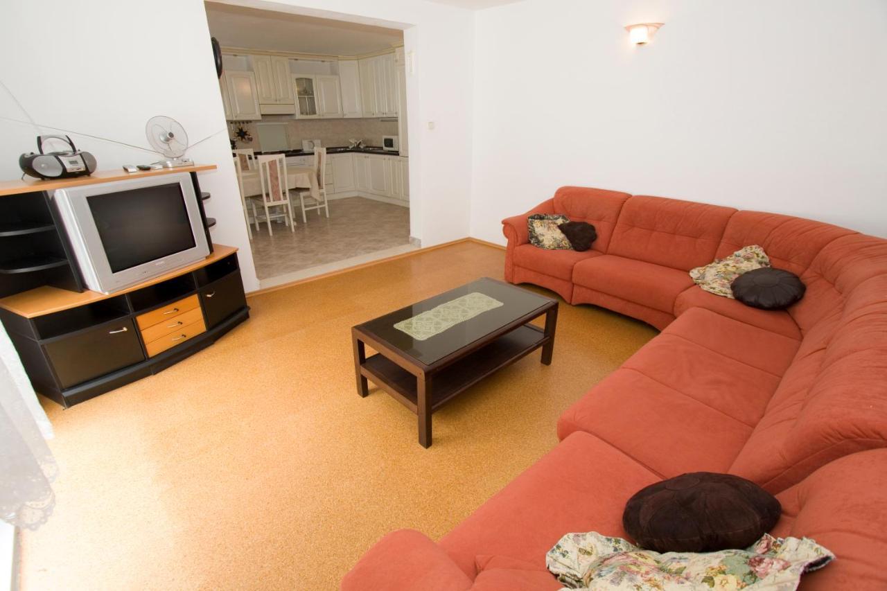 Holiday Home Makarska Buitenkant foto