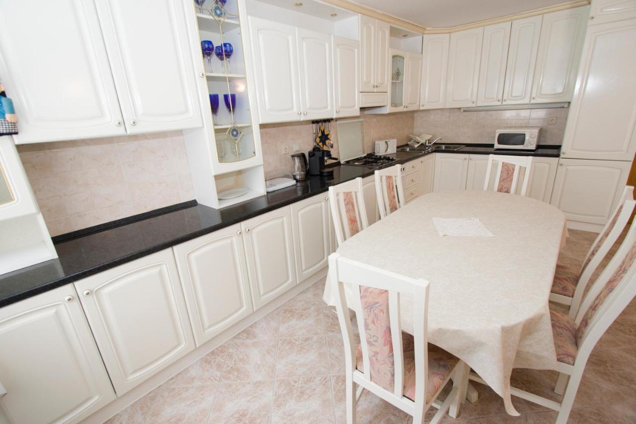 Holiday Home Makarska Buitenkant foto