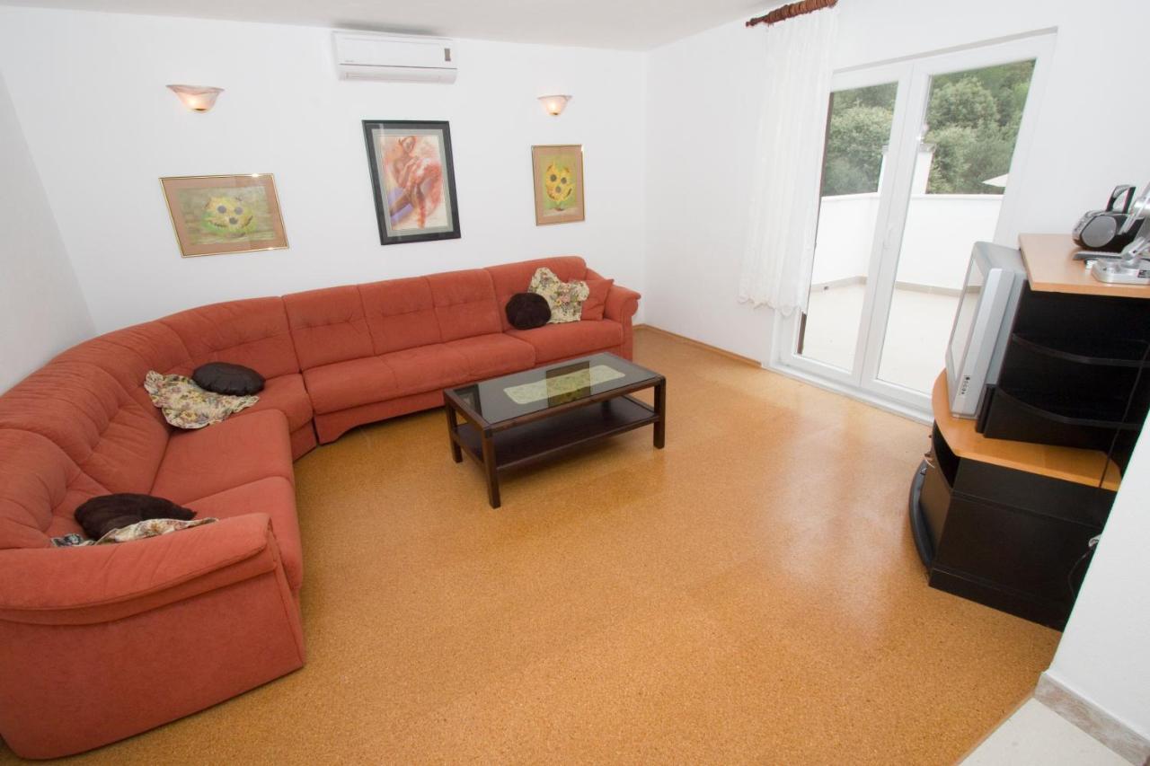 Holiday Home Makarska Buitenkant foto